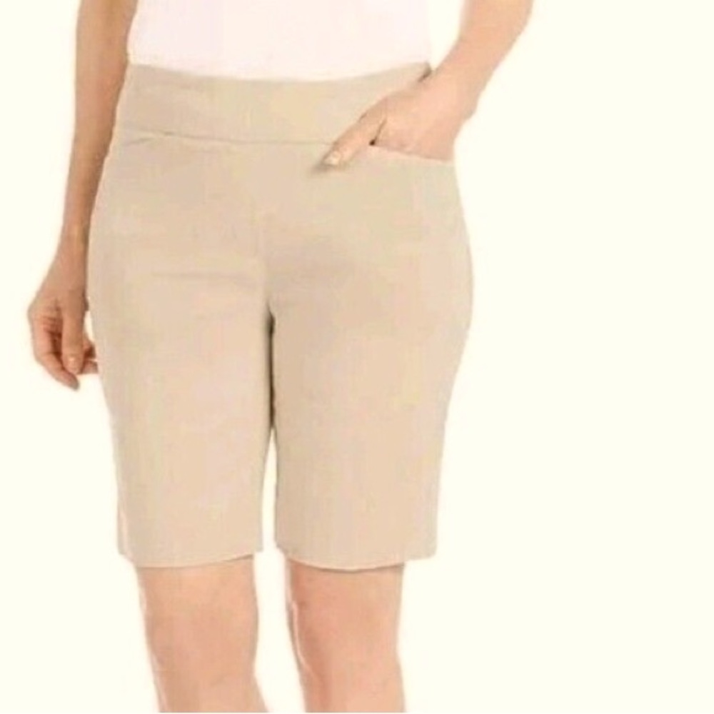 Hilary Radley Shorts NWT Bermuda Stretch Size Medium